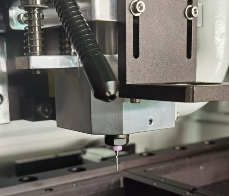 Máquina automática de Depaneling do router do PWB do eixo de W1650mm KAVO com câmeras do CCD
