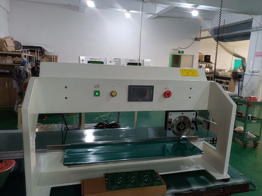 Máquina de separação de PCB de comprimento de 600 mm Programação automática de toque único