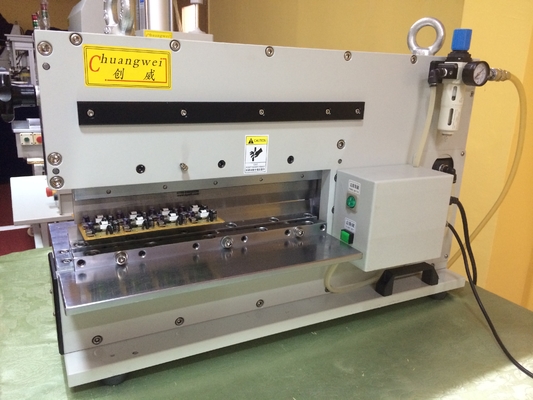 Máquina de corte de PCB V pneumática com lâmina linear de aço de alta velocidade 330mm