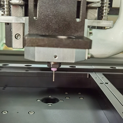Máquinas de roteamento de PCB de programação CNC profissional com alinhamento de câmera CCD