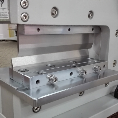 Máquina automática de corte de PCB V para desinstalação sem esforço e consistente