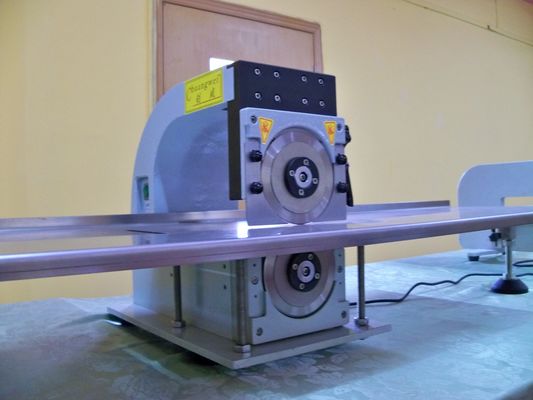 O PWB Depanelizer do corte de GMC 400mm/S V imprimiu a máquina do Cnc da placa de circuito