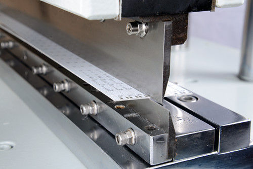 Máquina de desinstalação de PCB de corte V ajustável para componentes altos até 1 polegada