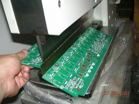 Máquina de corte do PWB do cortador da guilhotina para a placa do metal com lâminas lineares